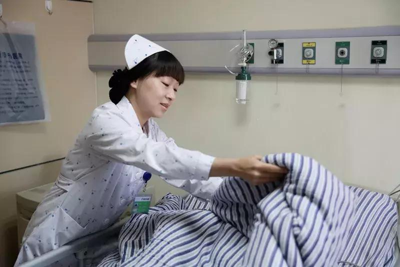 在一个医院待了十几年的护士,一个工作十年的护士