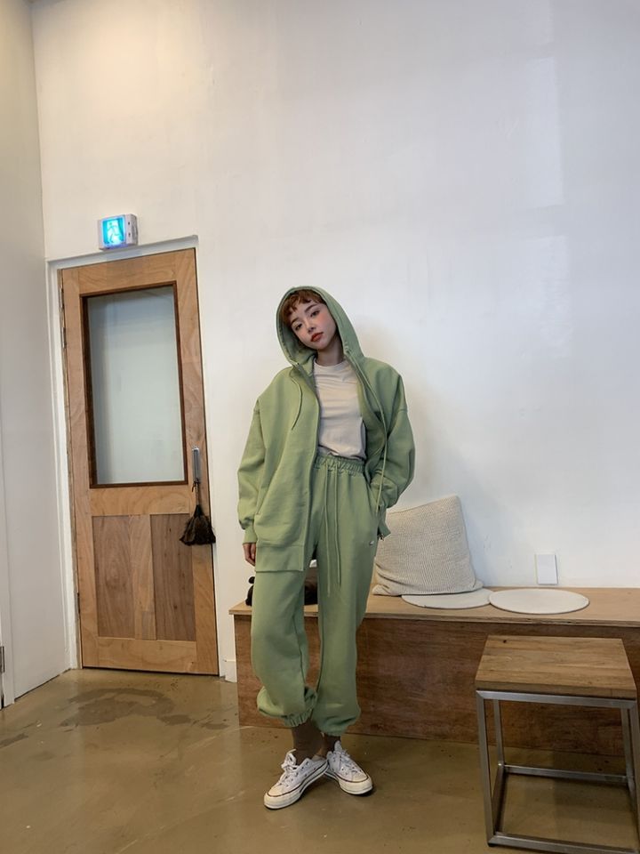 不想穿好看的衣服了,不想穿太贵的衣服