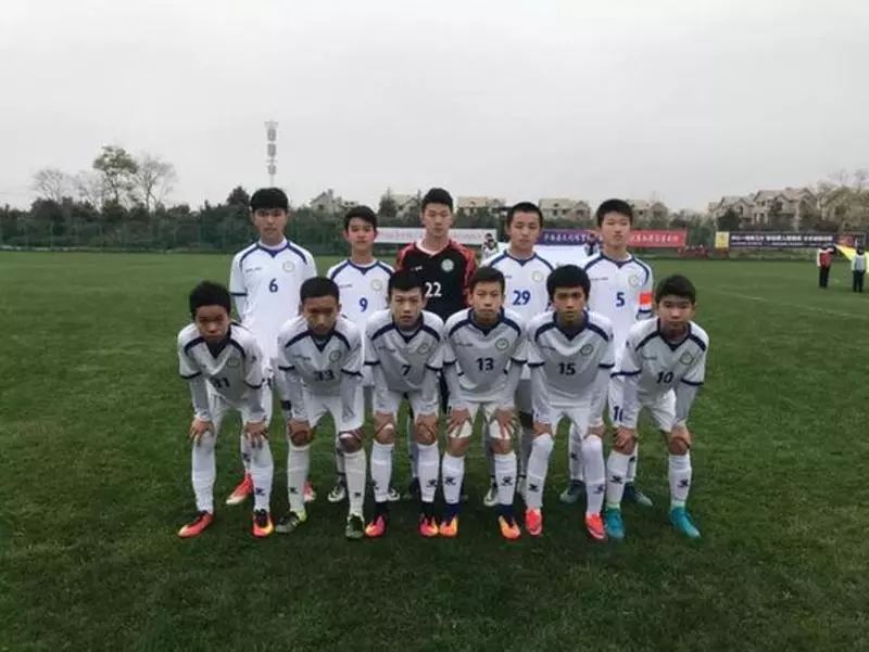 白岩松解释国足,白岩松说不用给国足道歉