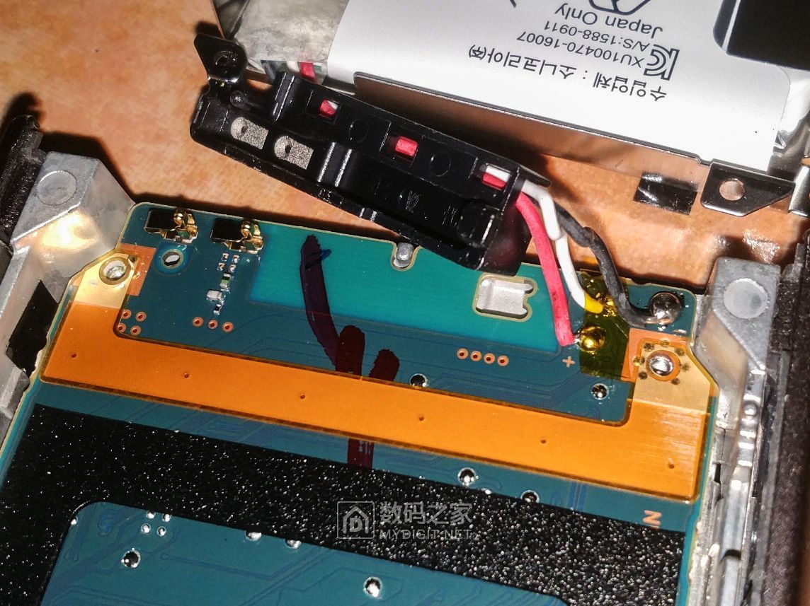 售价1000元的索尼NW-A45无损音乐*放播**器拆解!对比NW-A35主板图