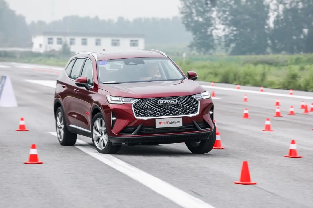 全面升级哈弗h6,比人还聪明第三代哈弗h6试驾分享