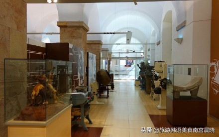 巴塞罗那海鲜饭梅西,巴塞罗那一座高迪之城