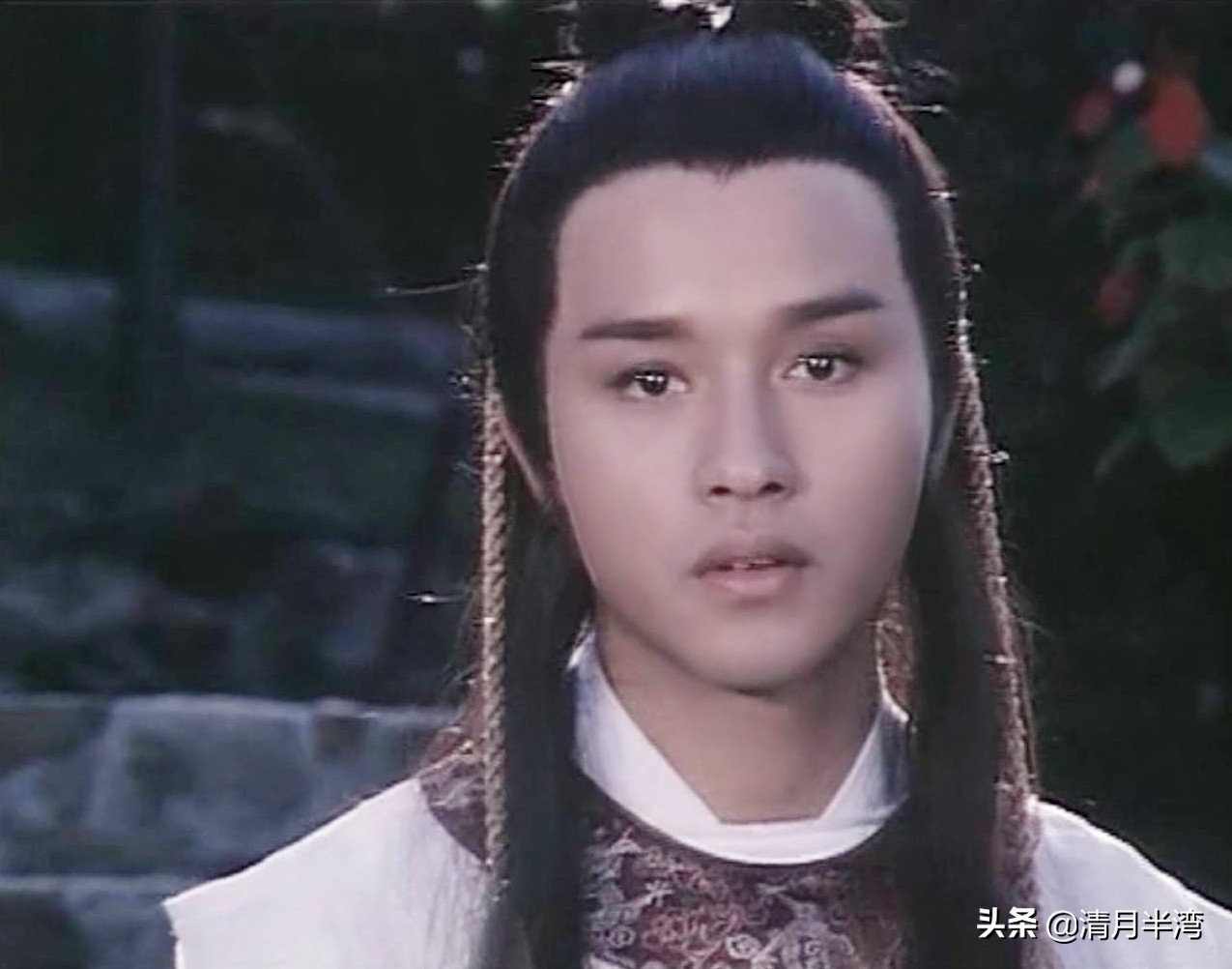 港剧老演员古装时候的颜值男神,港剧十大经典古装
