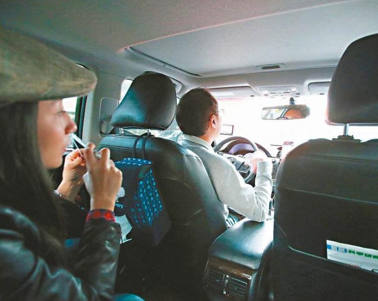 有个私家车怎么利用业余时间赚钱,私家车空闲时间如何赚钱