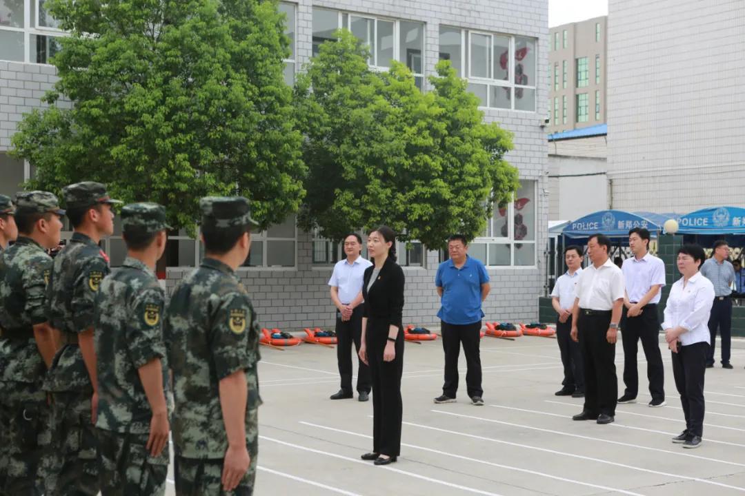 走访慰问部队官兵共叙军民鱼水情,慰问驻军部队共叙鱼水情谊