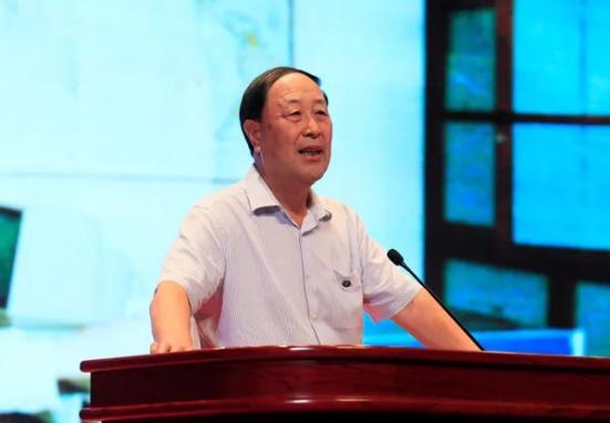 华北电力大学新生开学第一课：奋斗的青春最美丽