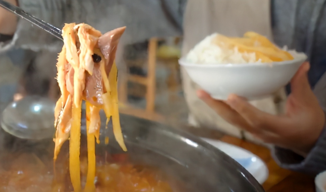 云南省哪里的牛肉火锅最好吃,云南特色牛肉火锅