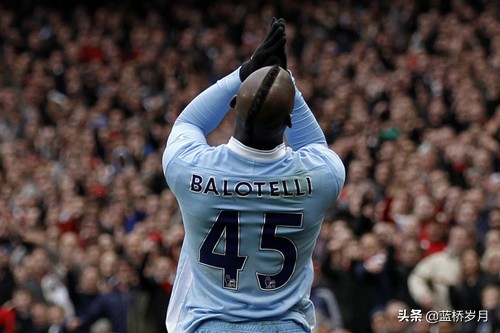 3号前锋足球,3号球衣前锋