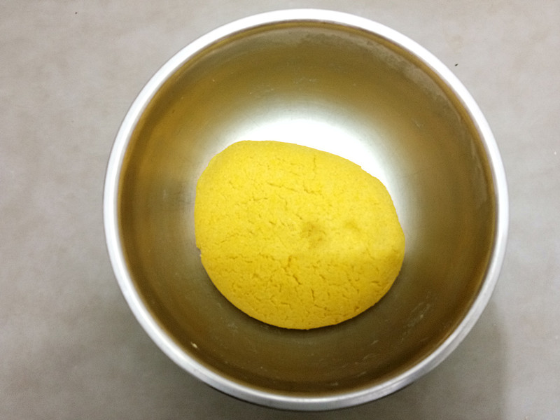 小白菜鸡蛋馅玉米面菜团子的做法,小白菜馅玉米面菜团子的家常做法