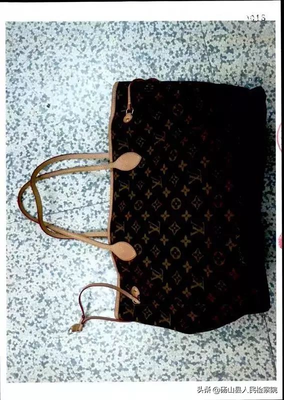 塑料同事情：我把你当同事，你却卖给我假LV？