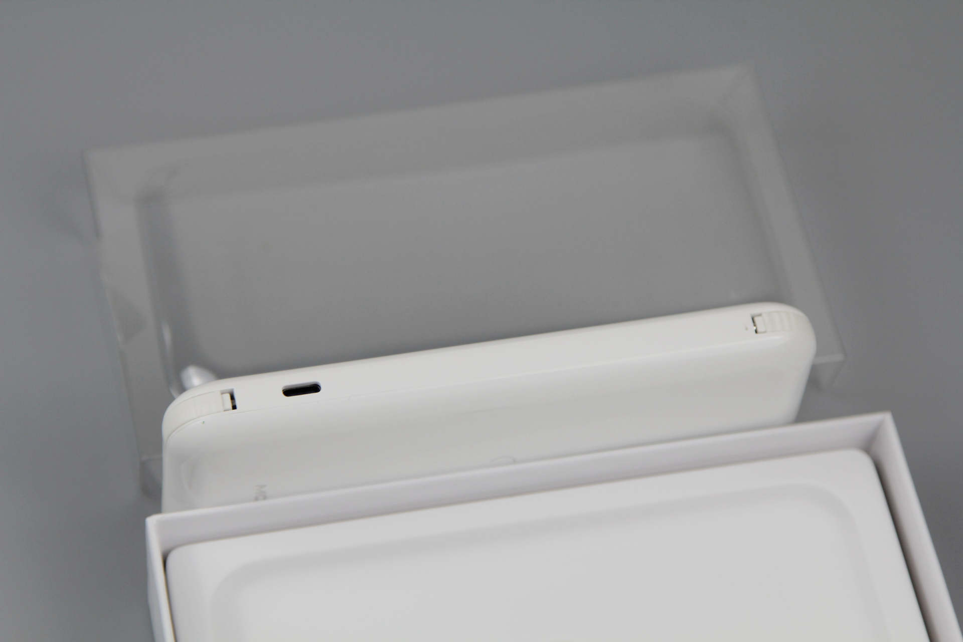 摩米士移动电源测评,摩米士轻奢无线电源