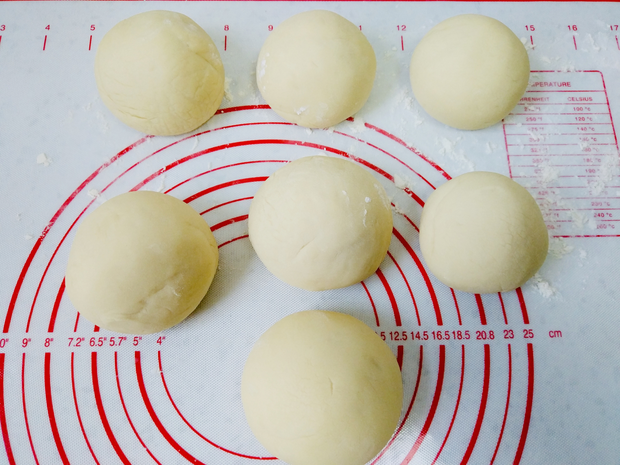 馒头怎么蒸出不塌陷不硬很松软,二次蒸馒头的方法和技巧