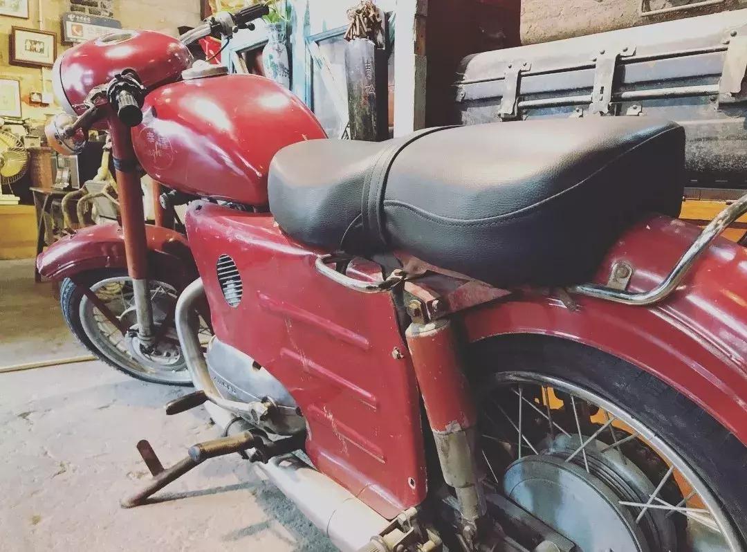 最老款的经典幸福250摩托车,那些年我们一起追过的汽车