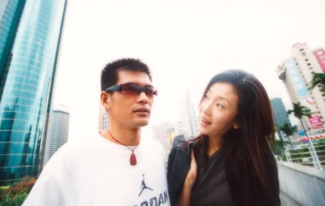 裴佩十八岁的天空,18岁的天空裴佩老师图片