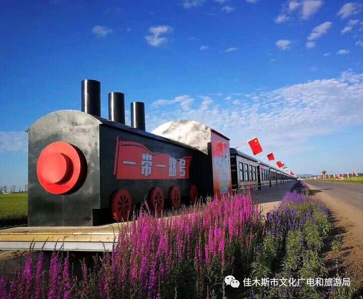 富锦万亩稻田秋收场景,富锦万亩稻田公园由来