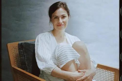 苹果弃女丽萨:不被乔布斯承认的长女,父亲临死前还羞辱她像厕所