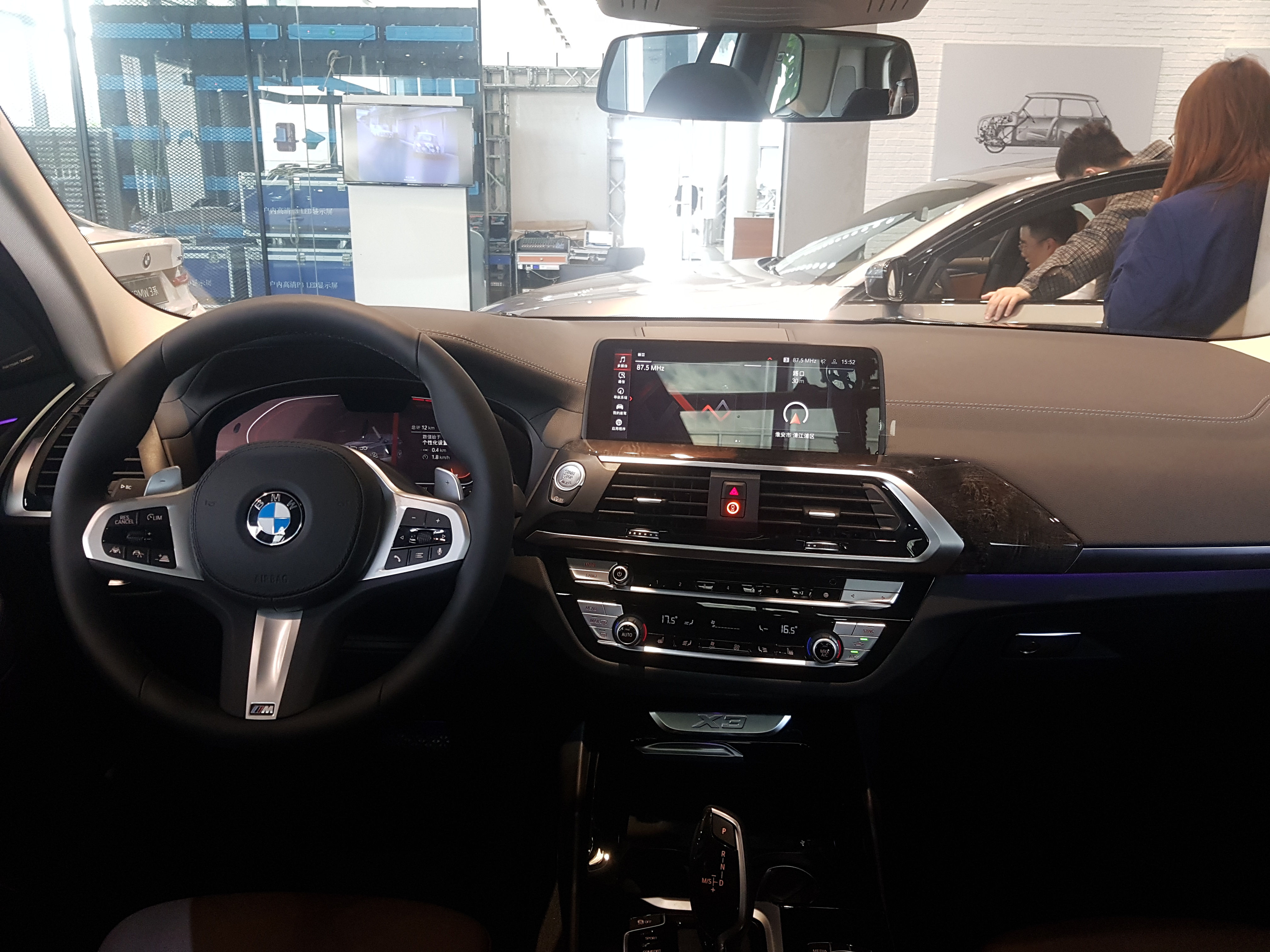 宝马x3黑色试驾视频,宝马x3新款黑色最低配