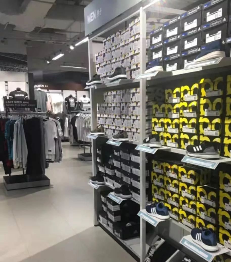 买阿迪耐克在哪里买保真又便宜,耐克阿迪哪里买最便宜