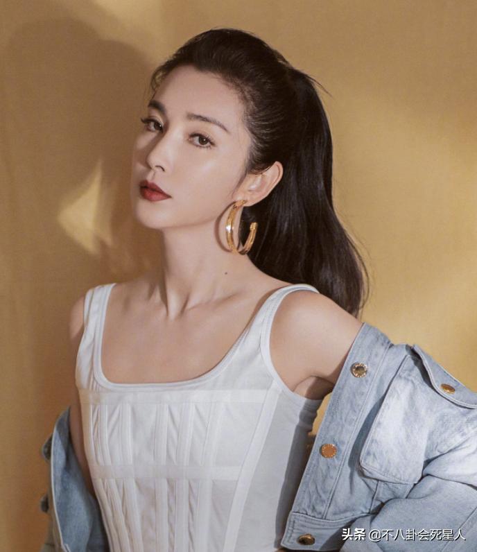 素颜显老态的女明星,35岁女明星素颜老态