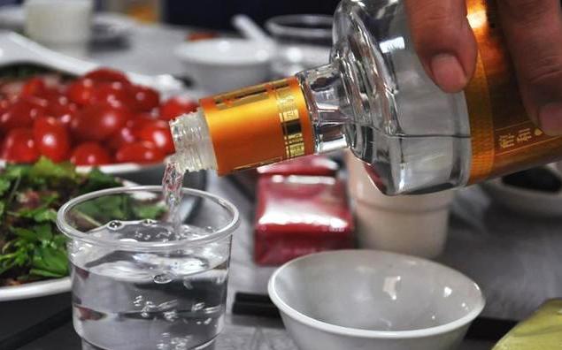 河北白瓶酒号称茅台,河北小白酒