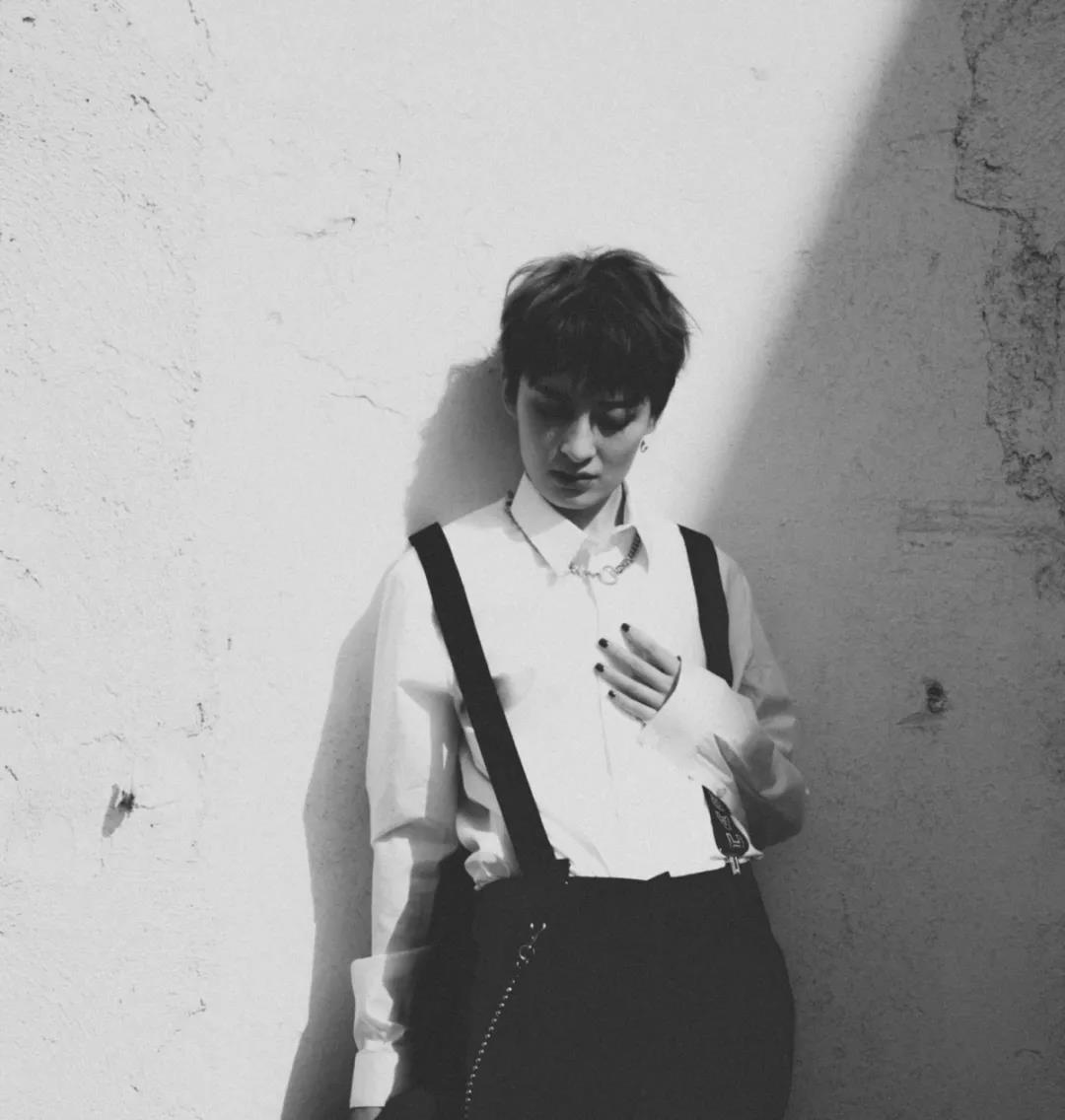 上海草莓基地挖草莓苗,超级草莓上海