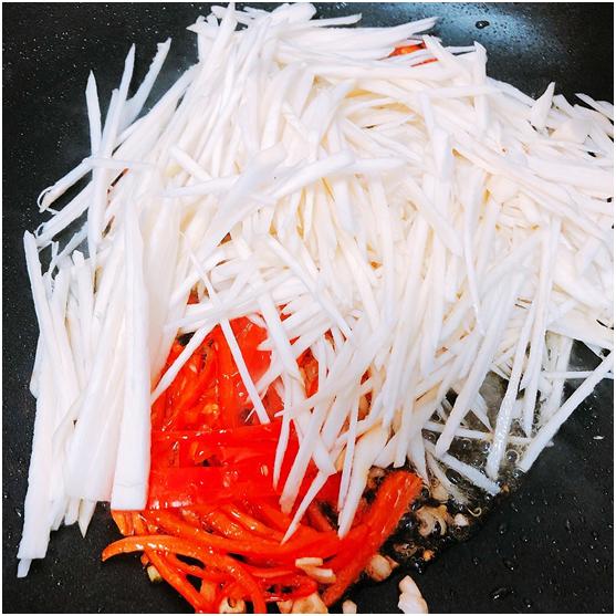 茭白这样做做法简单非常下饭,这才是茭白好吃又简单的做法