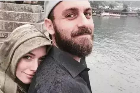 足坛情话,足坛告别德罗西