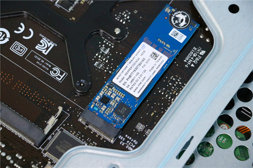 全套定制，吃鸡办公无所不能，微星宙斯盾3深度体验