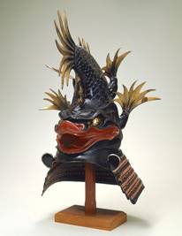 什么造型都有！看看日本战国的奇葩头盔