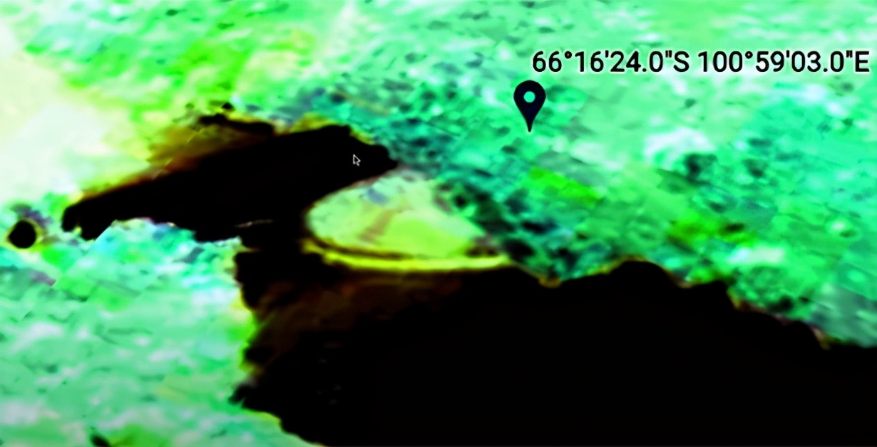 谷歌地图上的深海巨怪南极,谷歌地图上的南极异象