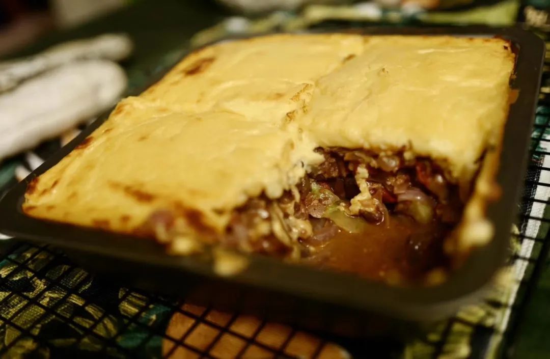 万人定闹钟早起云约早饭，为了去世界各地摆摊卖小吃做准备