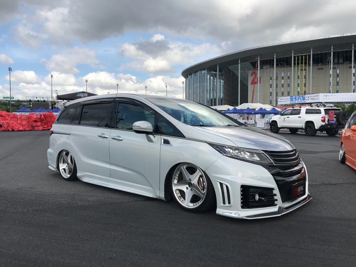 改装气动本田奥德赛视频,改装最帅的新款奥德赛