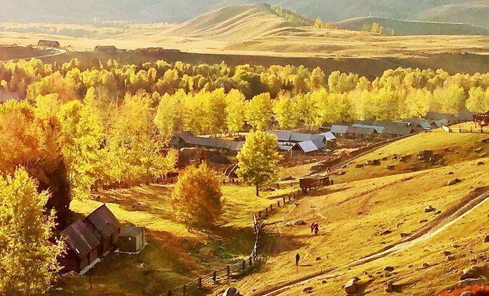 去新疆不跟团不自驾怎么玩,普通人不跟团去重庆自由行