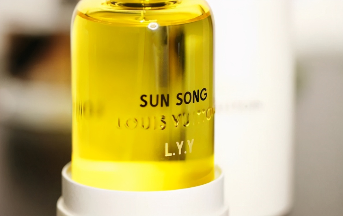 lv男士香水平价哪个好闻,lv雷暴香水100毫升价格