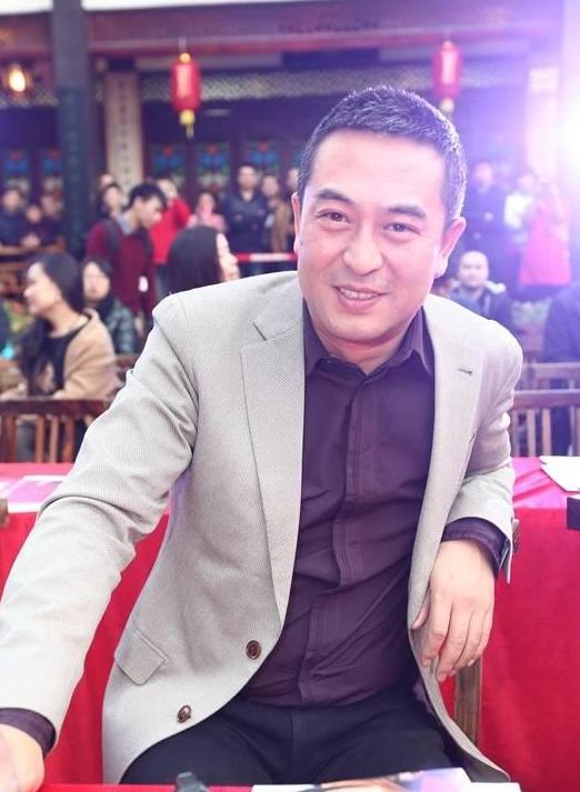 张嘉译改名张嘉益视频新闻,张嘉译改名张嘉益原因