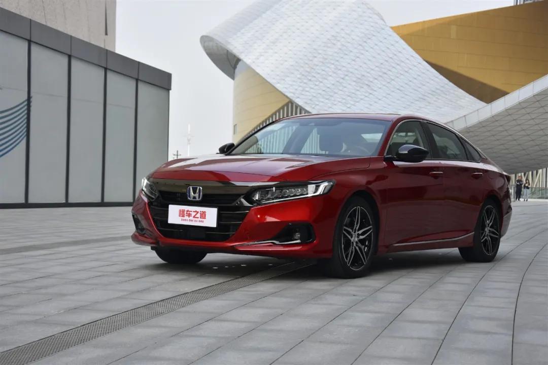 2022款雅阁幻夜尊贵版试驾视频,2022款雅阁试驾动力真实感受