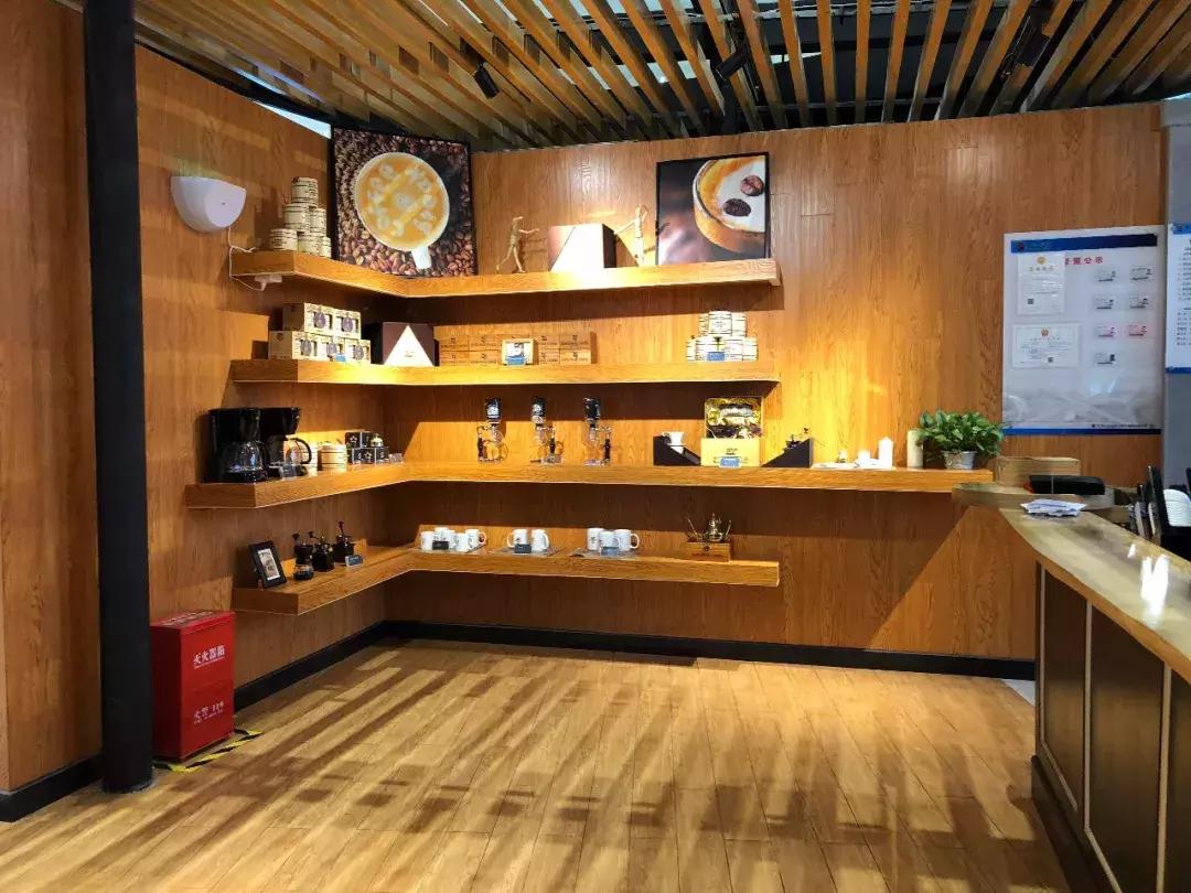 服务区夜间女性专用停车位是什么,无锡市政府开放停车位