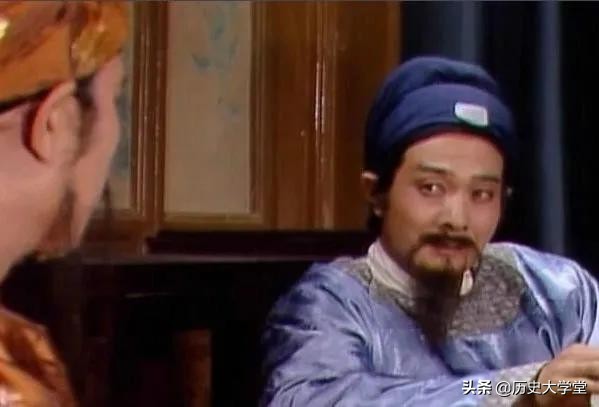 红楼梦是以哪四大家族兴衰为背景,红楼梦中四大家族兴衰史