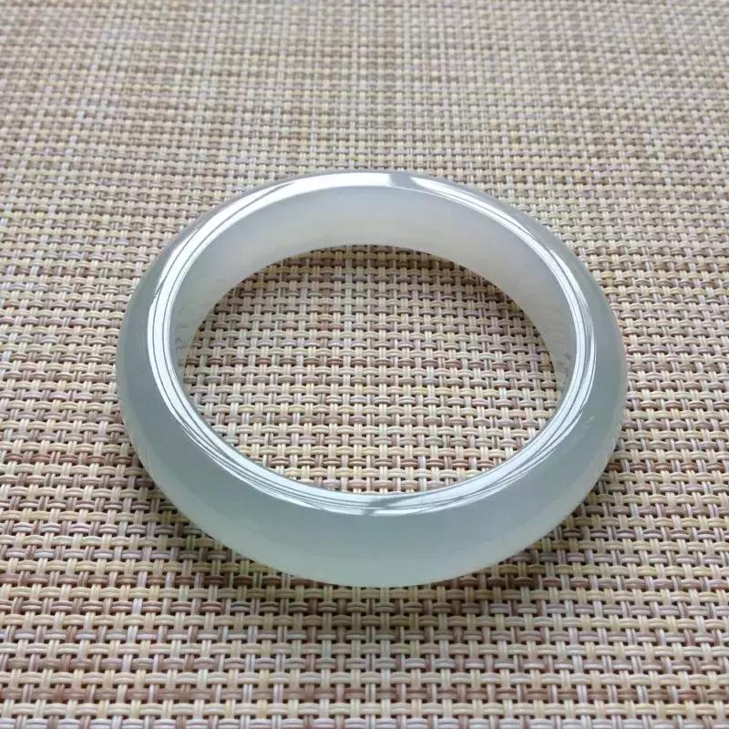 商场玉镯差距,玉镯一个号差距有多少