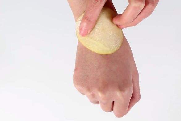 贴土豆片消肿一般贴多长时间,贴土豆片真的就能够消肿止痛吗