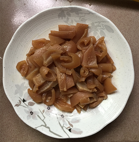 胶原蛋白阿胶,它被誉为穷人的阿胶