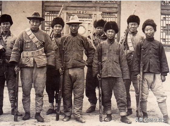 此人为民国第一悍匪，姨太太最多时有72个，最后栽在一个女人手里