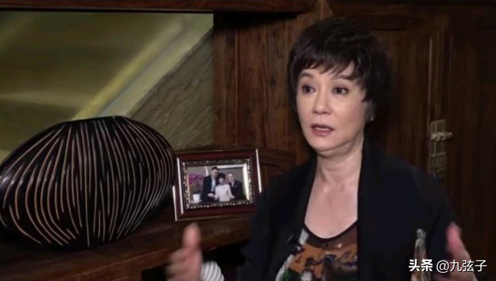 苗可秀遇见陈国坤,苗可秀与苗乔伟关系