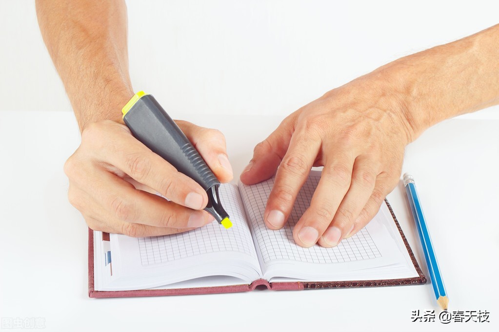 美女艳丽吸睛，帅哥爱慕生情，鼓起勇气撩“拐”，欲试一回桃花运