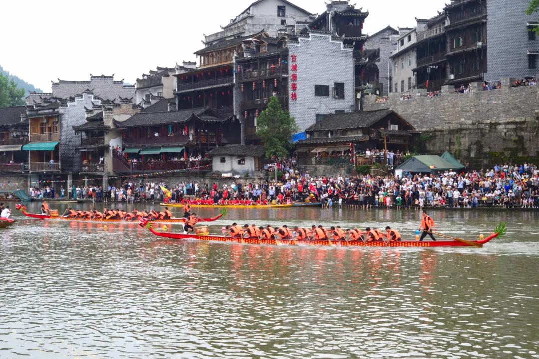 重庆最精彩划龙舟比赛,重庆的端午划龙舟比赛是几号