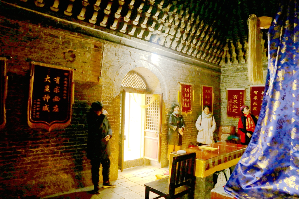 太行八陉中唯一幸存的关楼,穹隆顶上飞檐斗拱,古建中的孤品