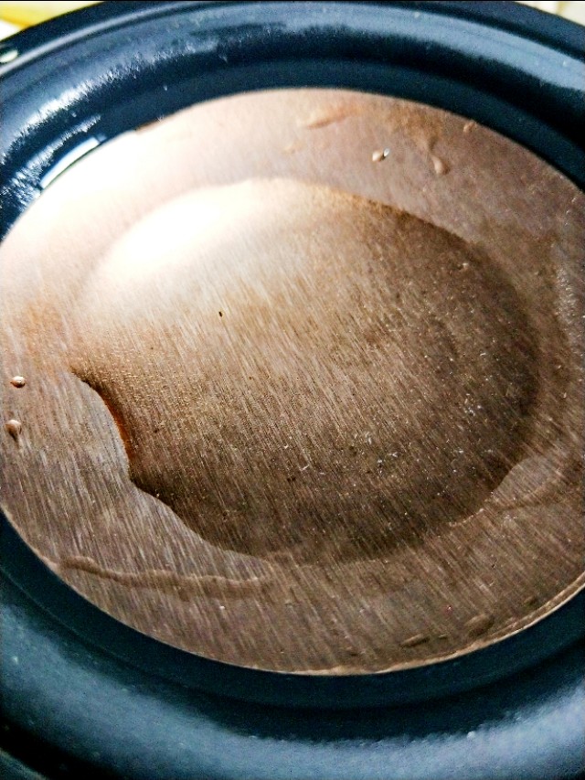 音响发烧重听感还是看频响曲线？