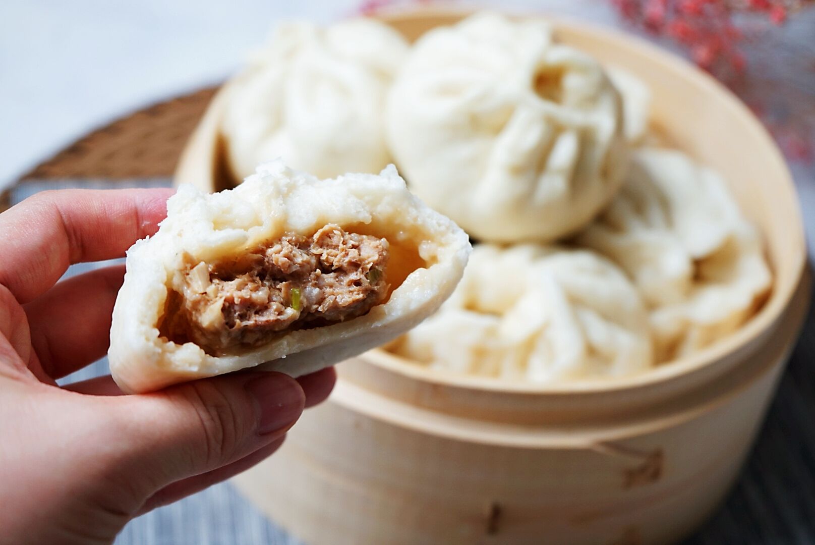 鲜肉包怎么做好吃不腻,我和家人爱吃的美食