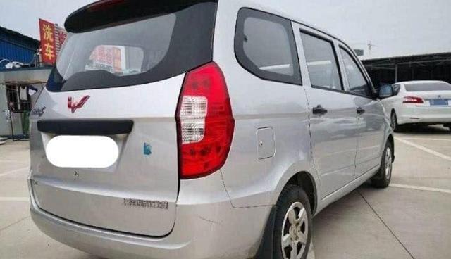 新五菱宏光s口碑及评价,五菱宏光s有多豪华