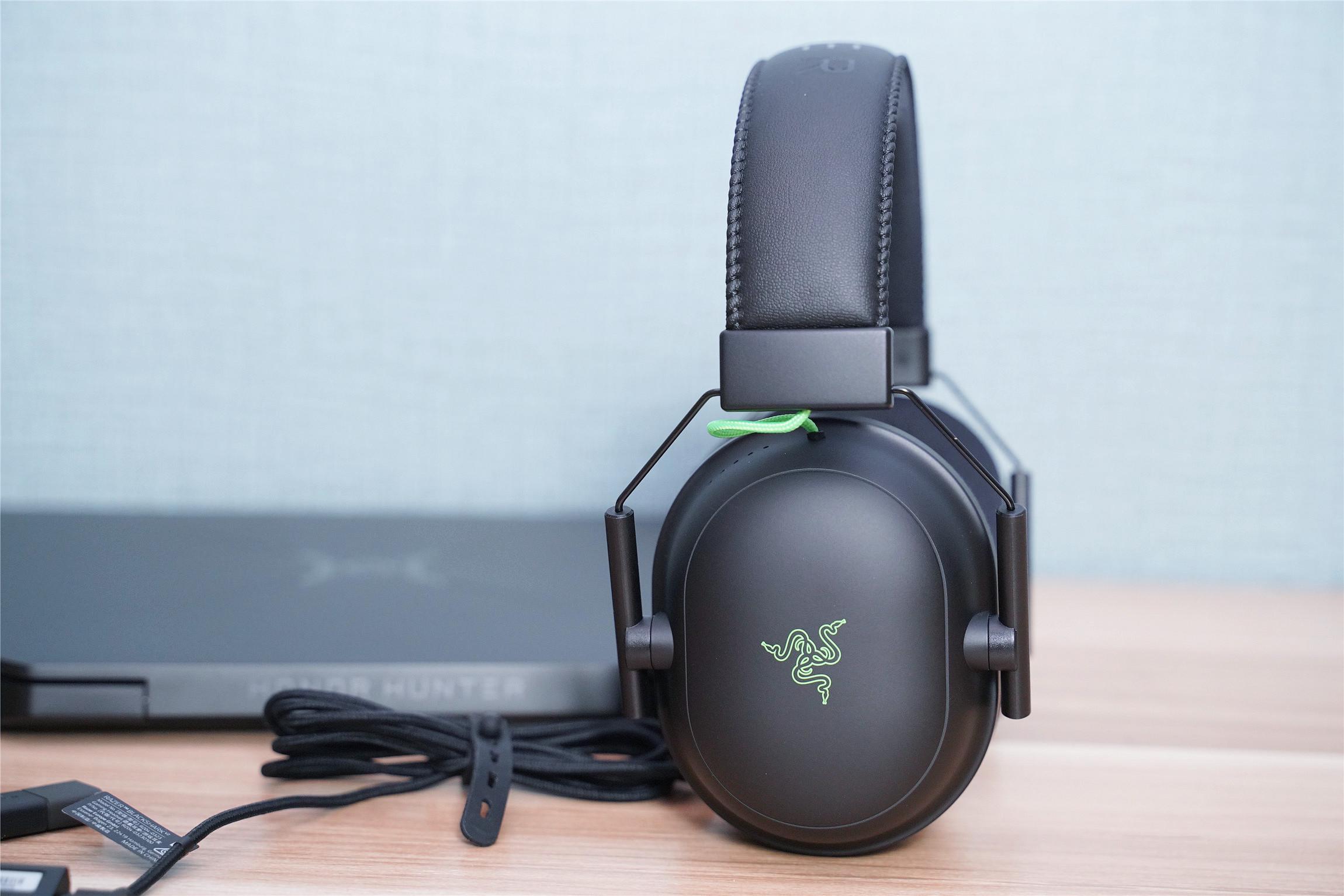 雷蛇旋风黑鲨v2电竞耳机上手,razer雷蛇旋风黑鲨v2x头戴式打csgo